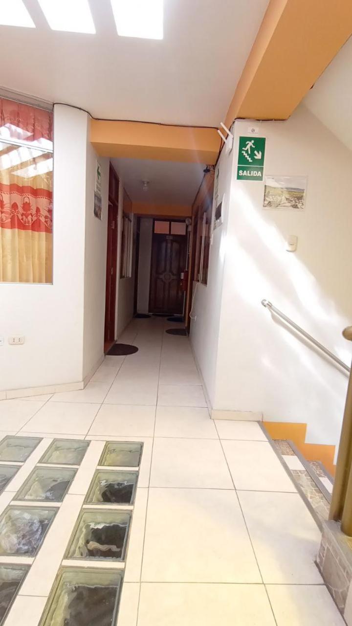Hostal Acuarius Пуно Екстериор снимка