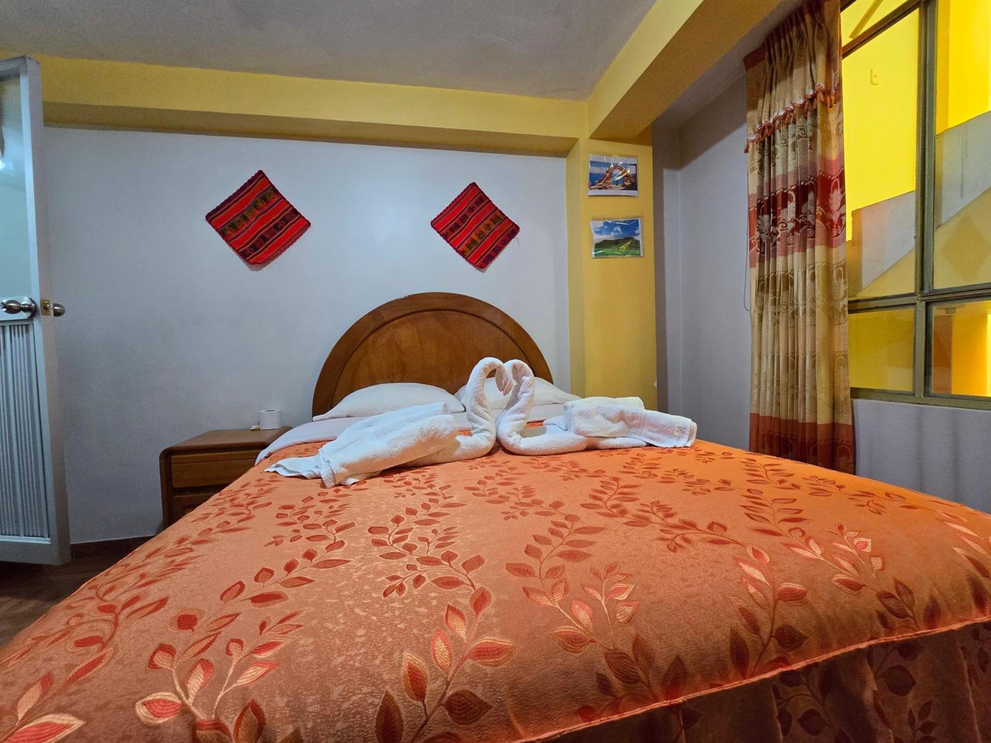 Hostal Acuarius Пуно Екстериор снимка