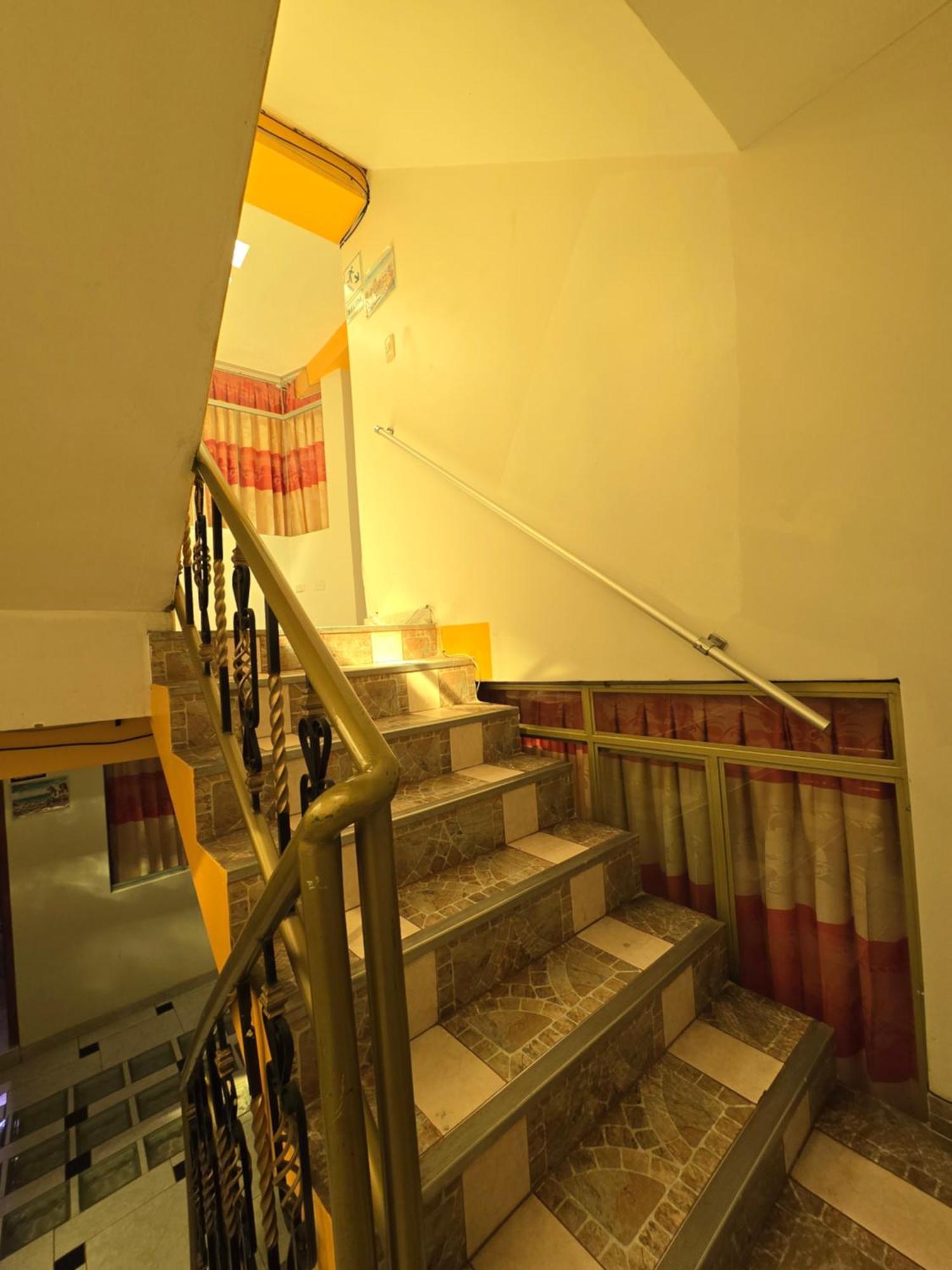 Hostal Acuarius Пуно Екстериор снимка