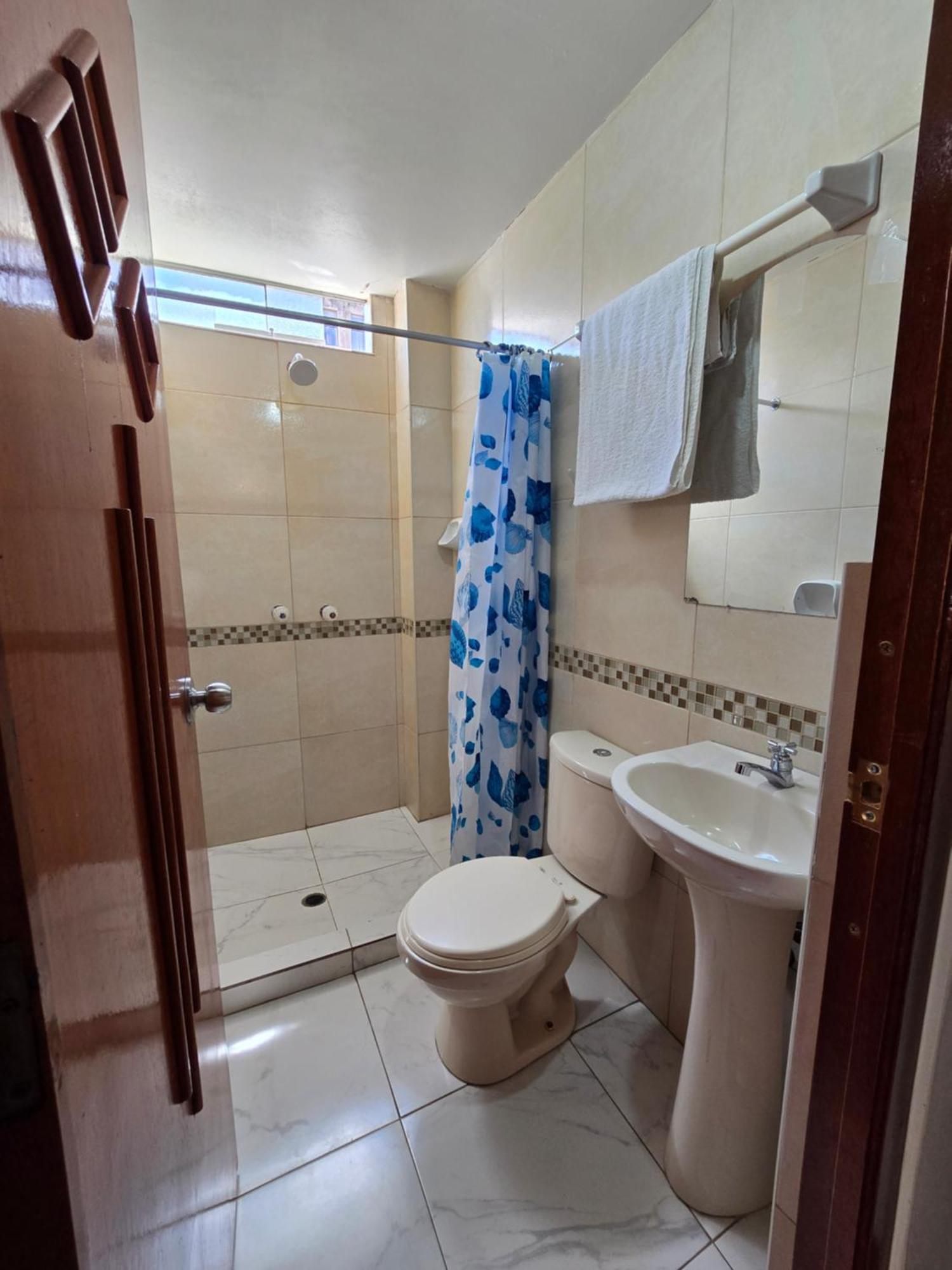 Hostal Acuarius Пуно Екстериор снимка
