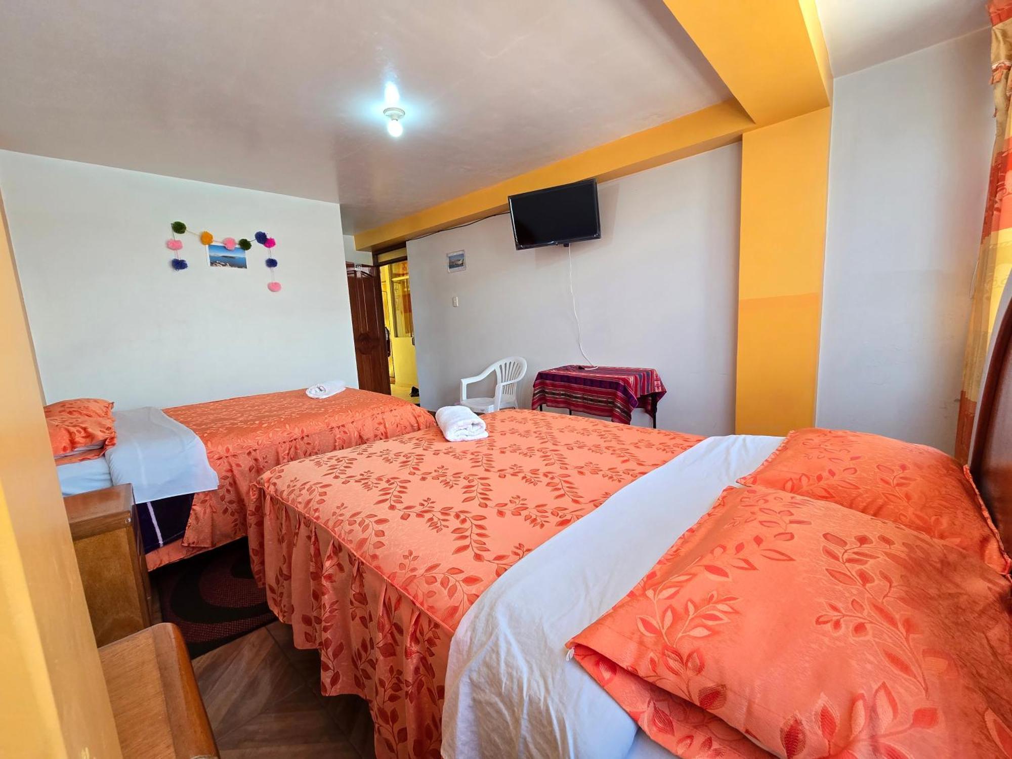 Hostal Acuarius Пуно Екстериор снимка